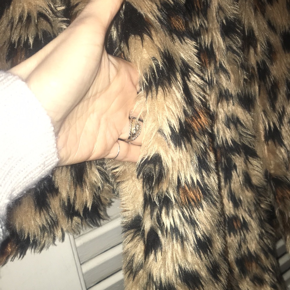 Leopard Coat - Picture 3 of 5
